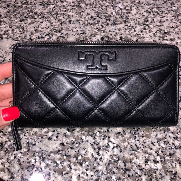 Tory Burch Handbags - Tory Burch Alexa Savannah Continental Quilt Wallet